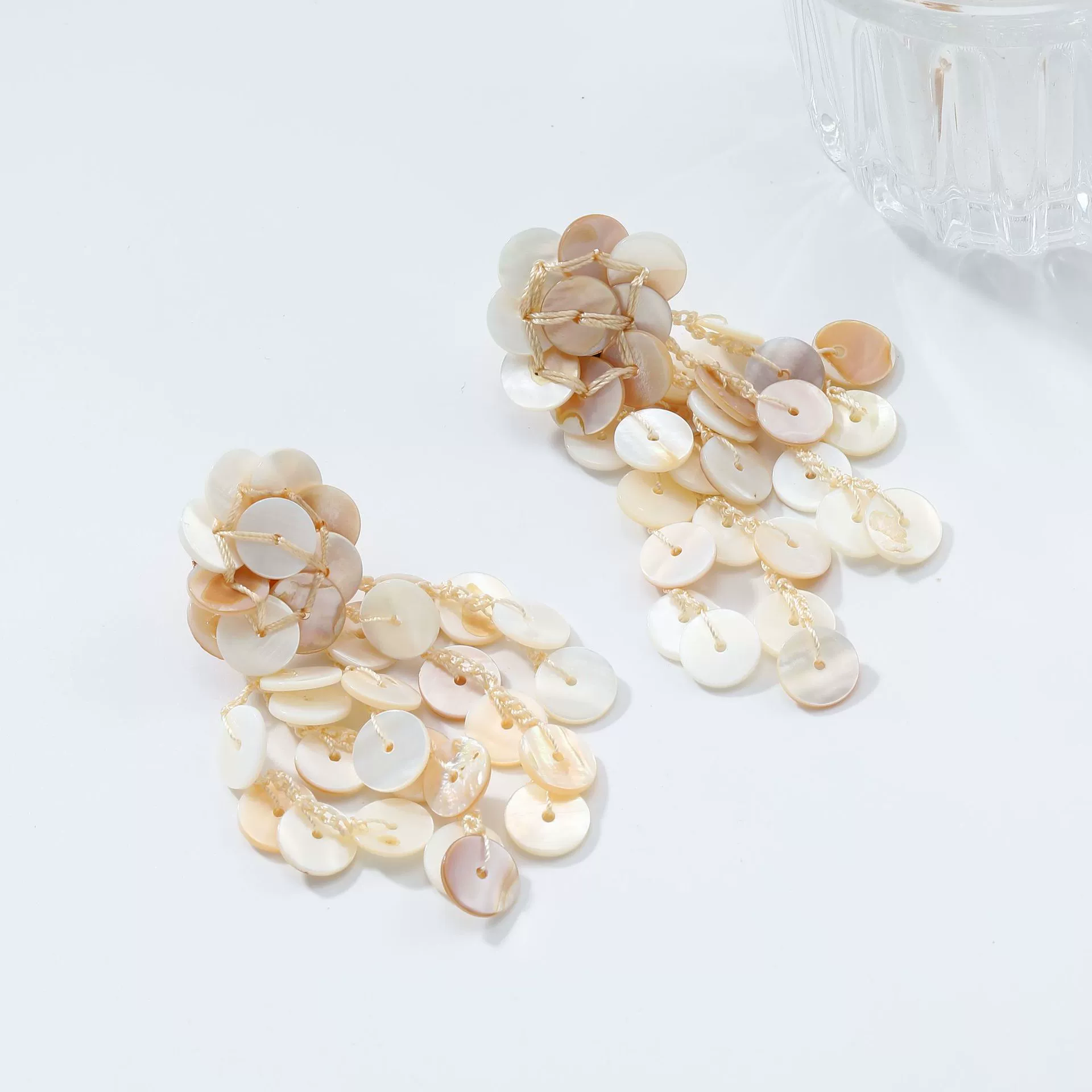 Wholesale Women's Fashion Geometric Plastic And Resin Handwoven Earrings With Multilayered Tassels - Image 3