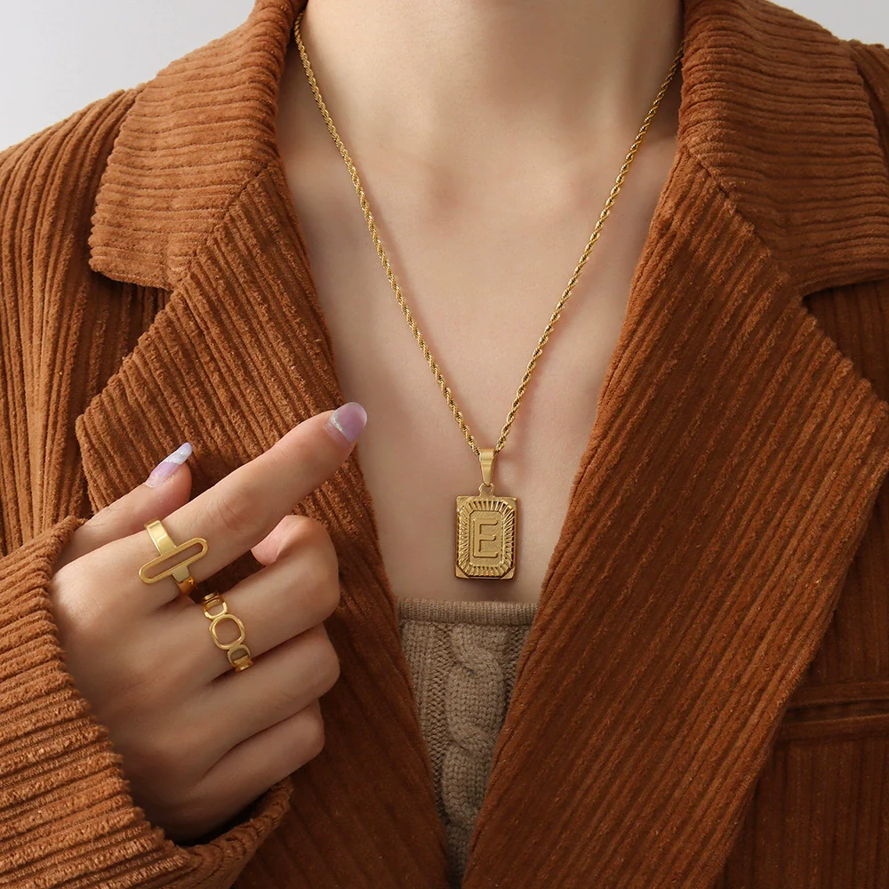 Wholesale Women's Fashion Jewelry Titanium Steel Ferris Wheel Design 18K Gold Plated Square Pendant Clavicle Chain With Letter And Number Patterns - Image 9
