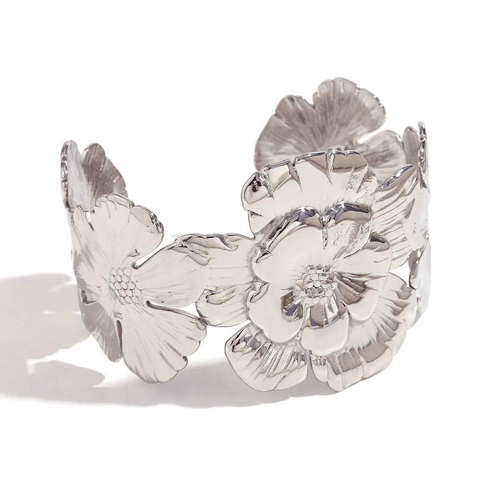 Wholesale Women's Fashion Retro Exaggerated Open Flower Stainless Steel 18K Gold Plated Bracelet - Image 5