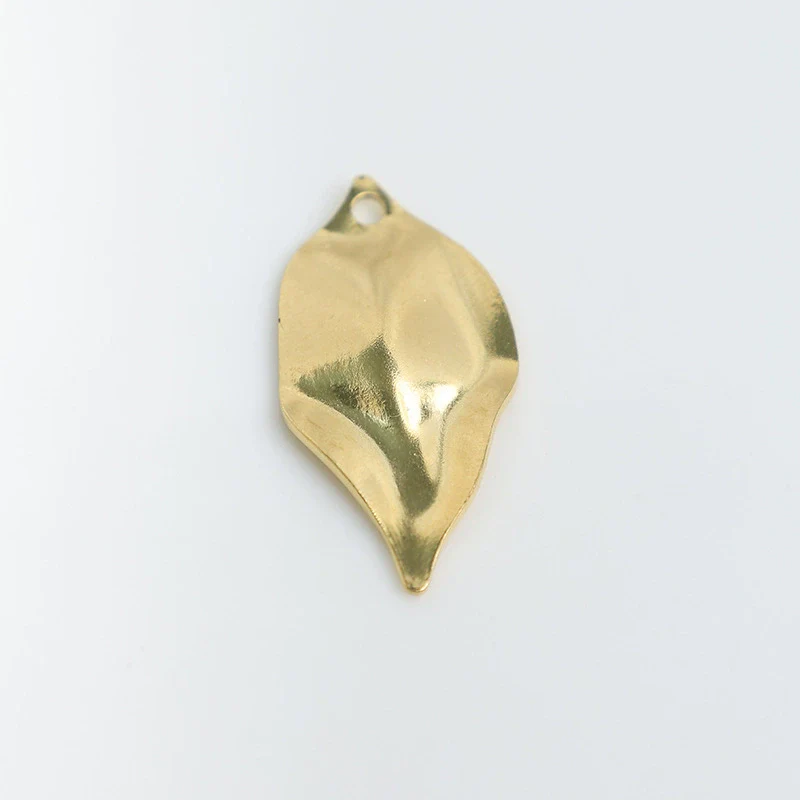 Wholesale Women's Fashion Stainless Steel Goldplated Leaf Jewelry Clavicle Chain - Image 11