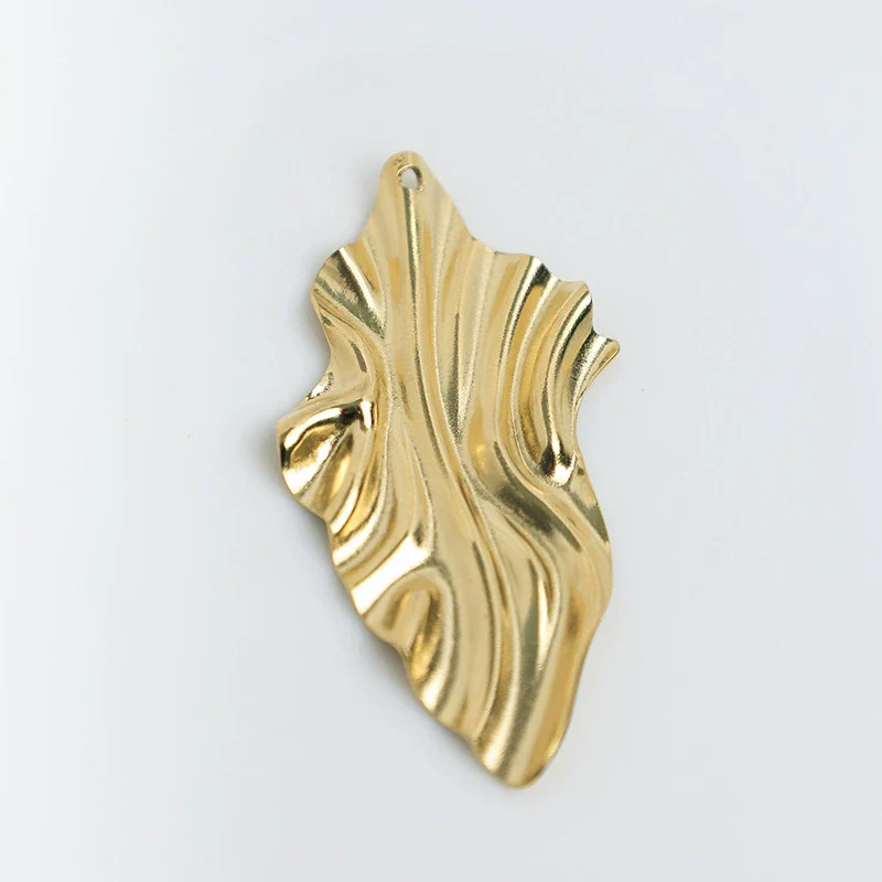 Wholesale Women's Fashion Stainless Steel Goldplated Leaf Jewelry Clavicle Chain - Image 12
