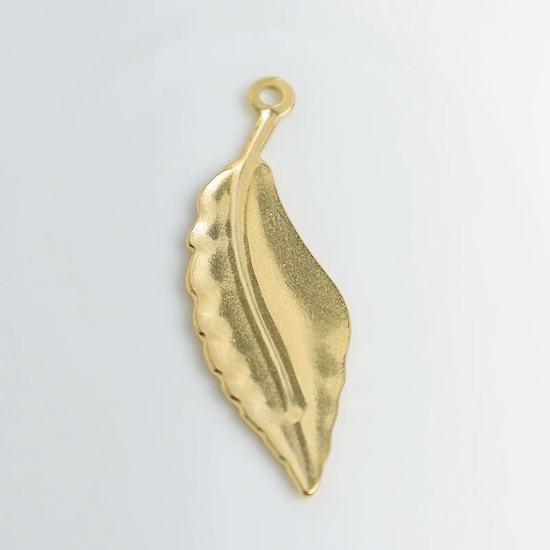 Wholesale Women's Fashion Stainless Steel Goldplated Leaf Jewelry Clavicle Chain - Image 13