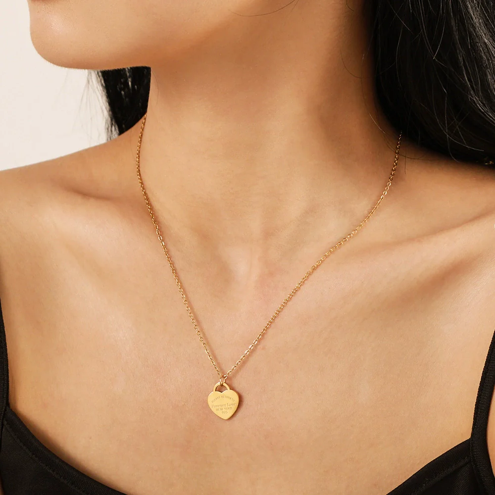 Wholesale Women's Fashion Titanium Steel Heart Pendant Cross Chain Necklace With Electroplating - Image 3