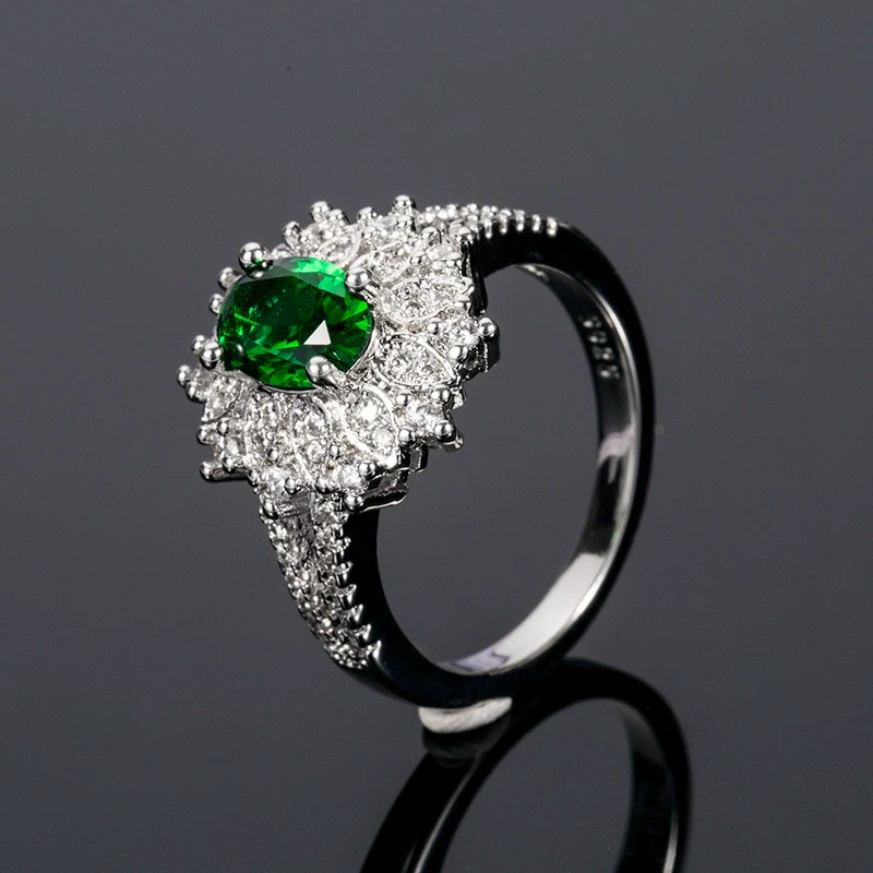 Wholesale Women's Flowershaped Copper Emerald Zircon Ring - Image 3