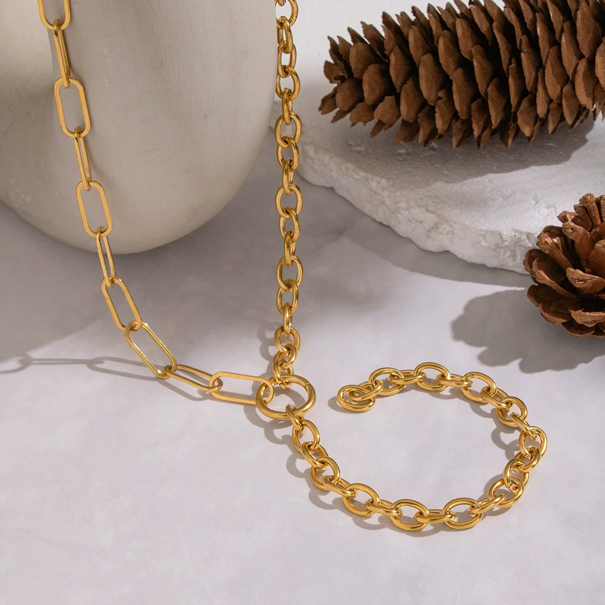 Wholesale Women's Geometric 18K Real Gold Plated Regular Chain Necklace With Pvd Furnace Vacuum Real Gold Plating - Image 2