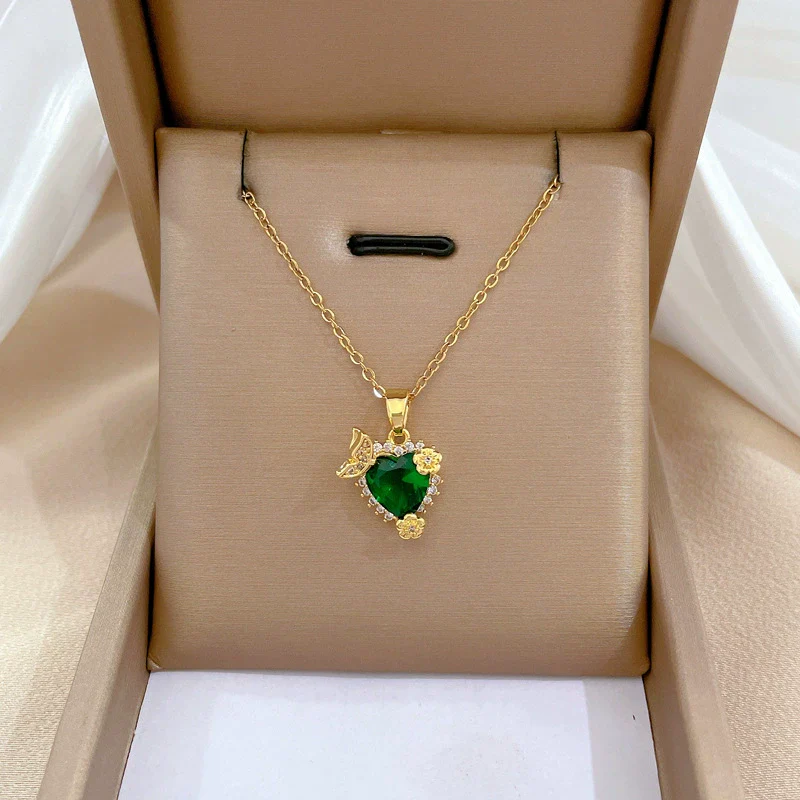 Wholesale Women's Geometric Diamond Inlaid Titanium Steel And Brass Heart Flower Necklace - Image 4
