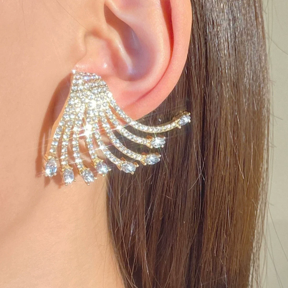 Wholesale Women's Geometric Diamondstudded Alloy 14K Gold Earrings In Light Luxury Style - Image 2