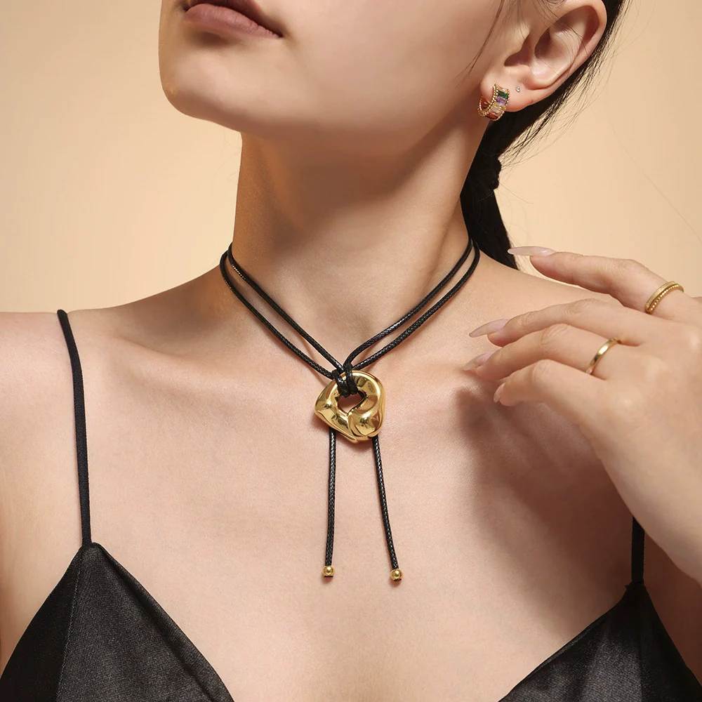 Wholesale Women's Geometric Ferris Wheel Jewelry Adjustable Necklace With Leather Rope Titanium Steel 18K Real Gold Pvd Plated - Image 3