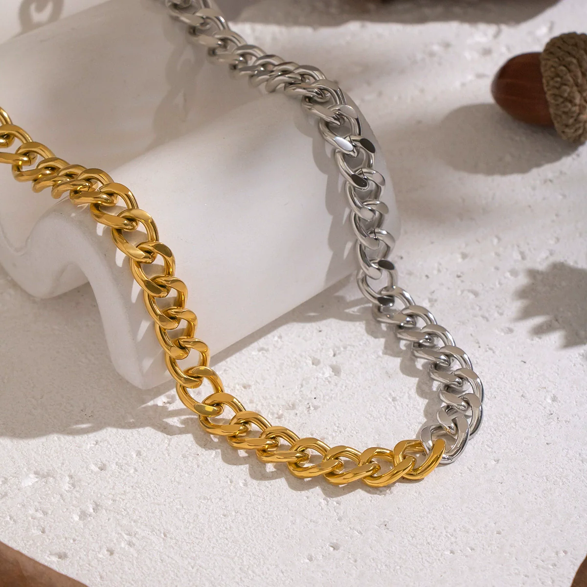 Wholesale Women's Geometric Gold Plated Stainless Steel Chain Necklace