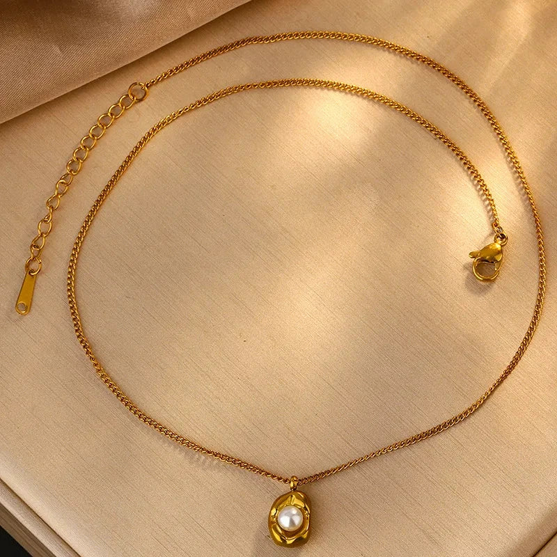 Wholesale Women's Geometric Ins Style Stainless Steel Pearl 18K Gold Plated Stacking Necklace Jewelry Set - Image 2