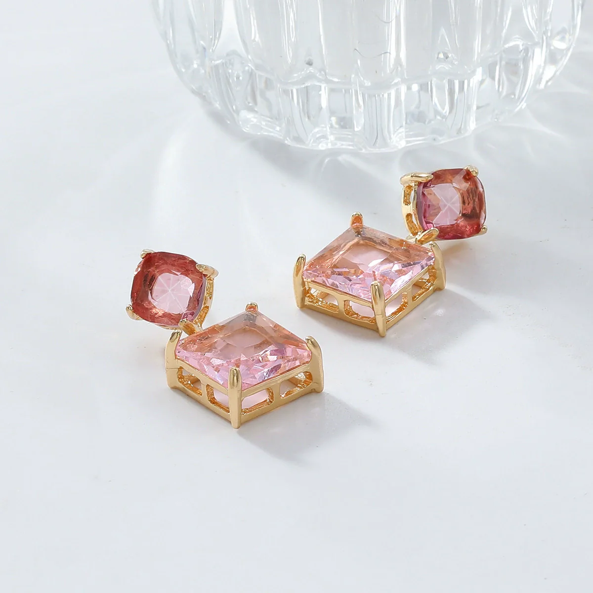 Wholesale Women's Geometric Rhinestone Earrings Elegant And Fashionable - Image 4