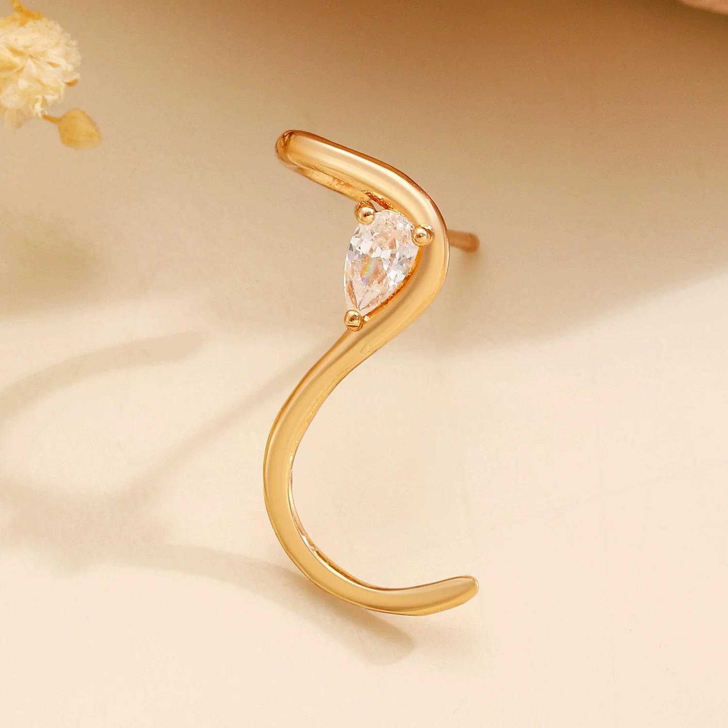 Wholesale Women's Geometric Shaped Copper Electroplated Diamondstudded Sshaped Earrings - Image 7