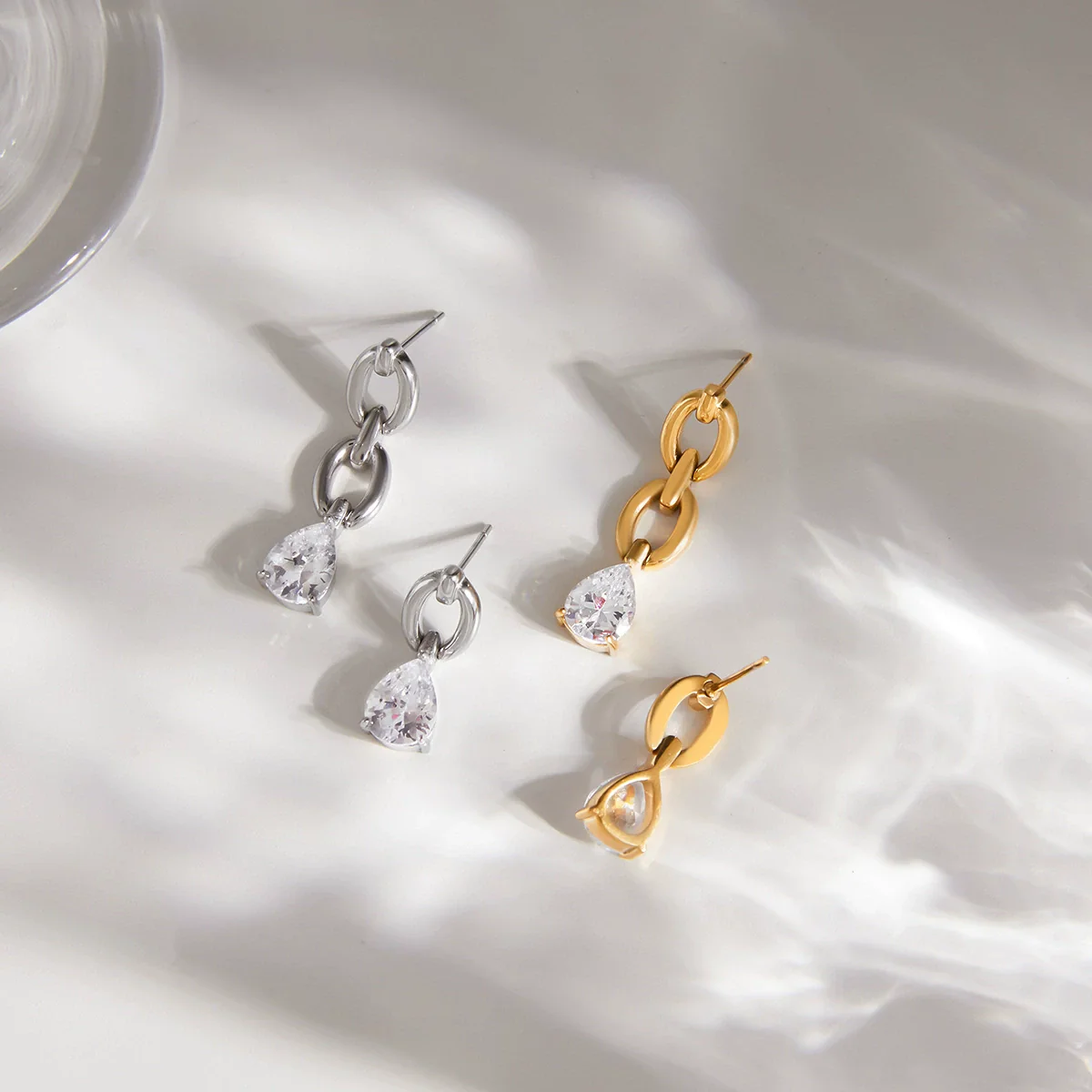 Wholesale Women's Geometric Stainless Steel And Titanium Steel Earrings With Vacuum Real Gold Plating - Image 3