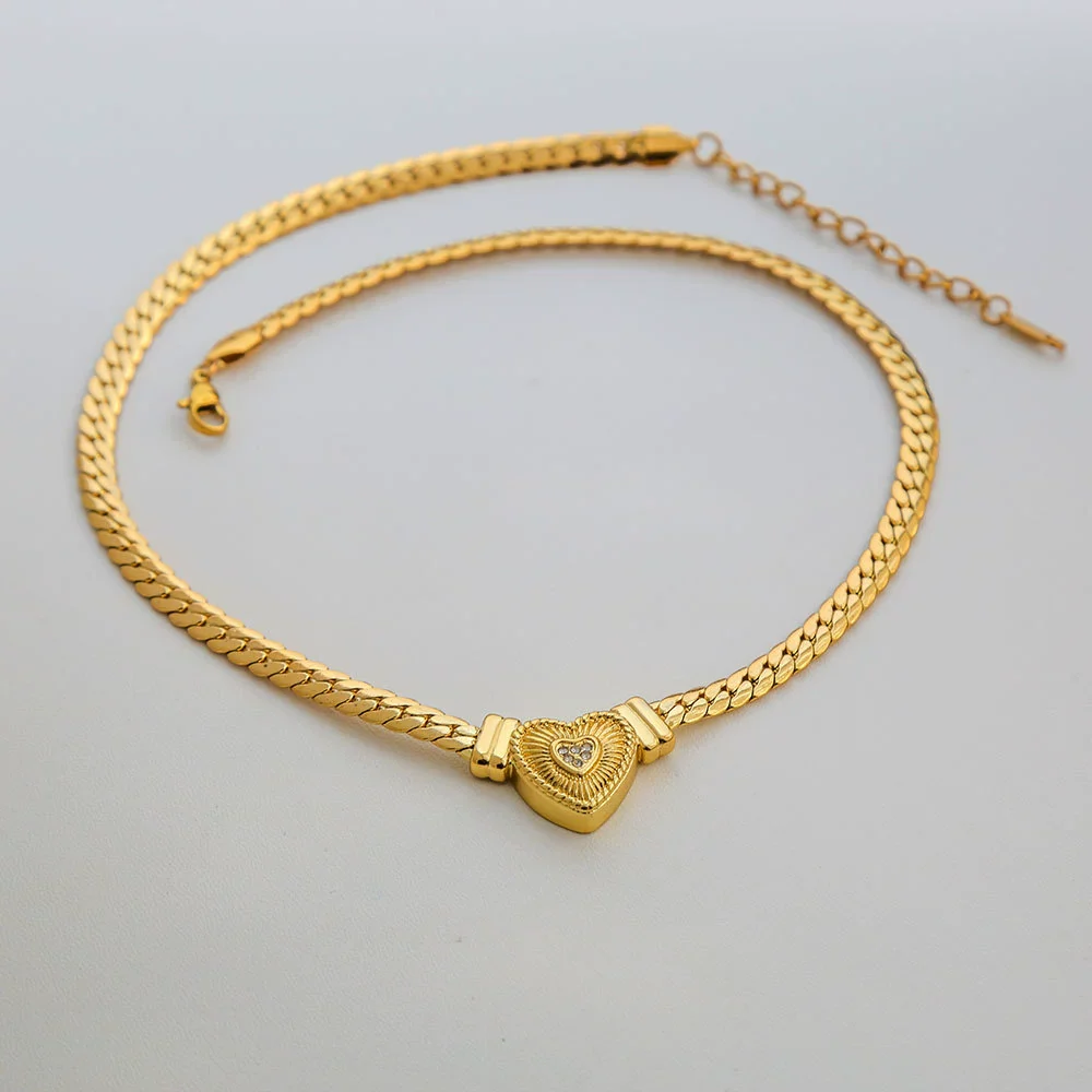 Wholesale Women's Geometric Stainless Steel Electroplated Diamondencrusted Love Necklace - Image 6