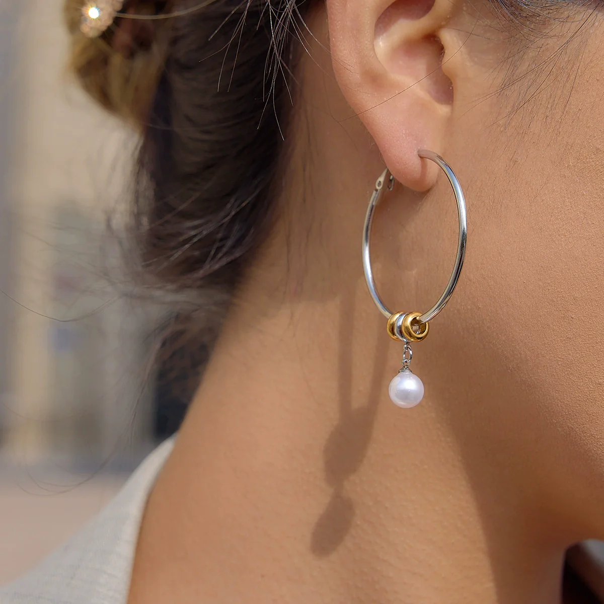 Wholesale Women's Geometric Stainless Steel Electroplated Hoop Zircon Earrings Jewelry - Image 3