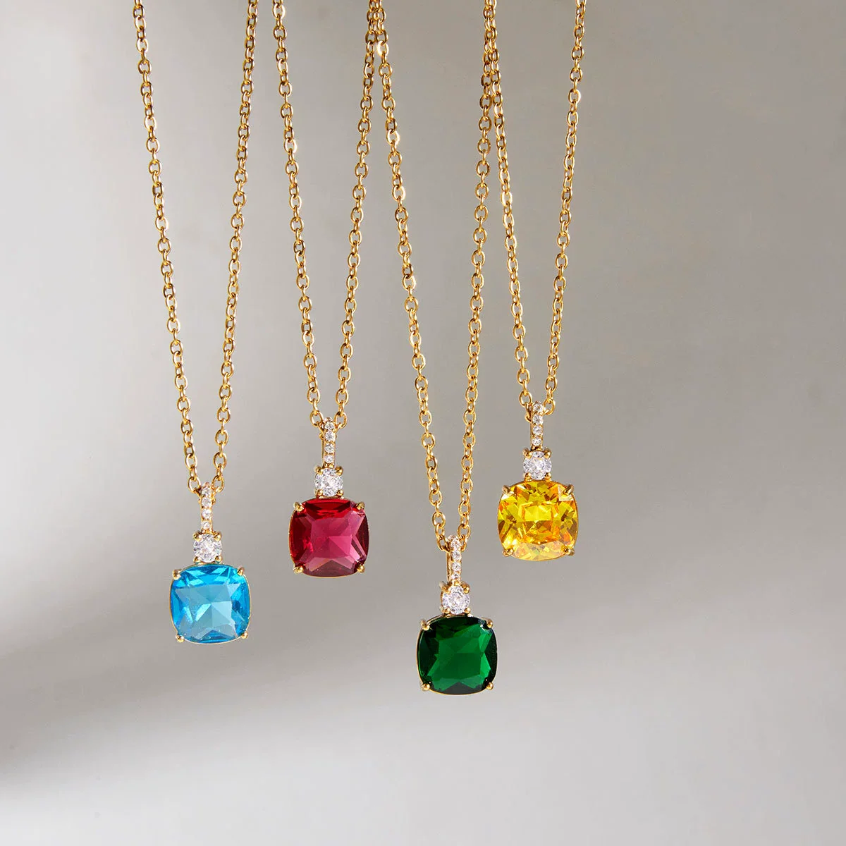 Wholesale Women's Geometric Stainless Steel Necklace With Vacuum Real Gold Plating - Image 4