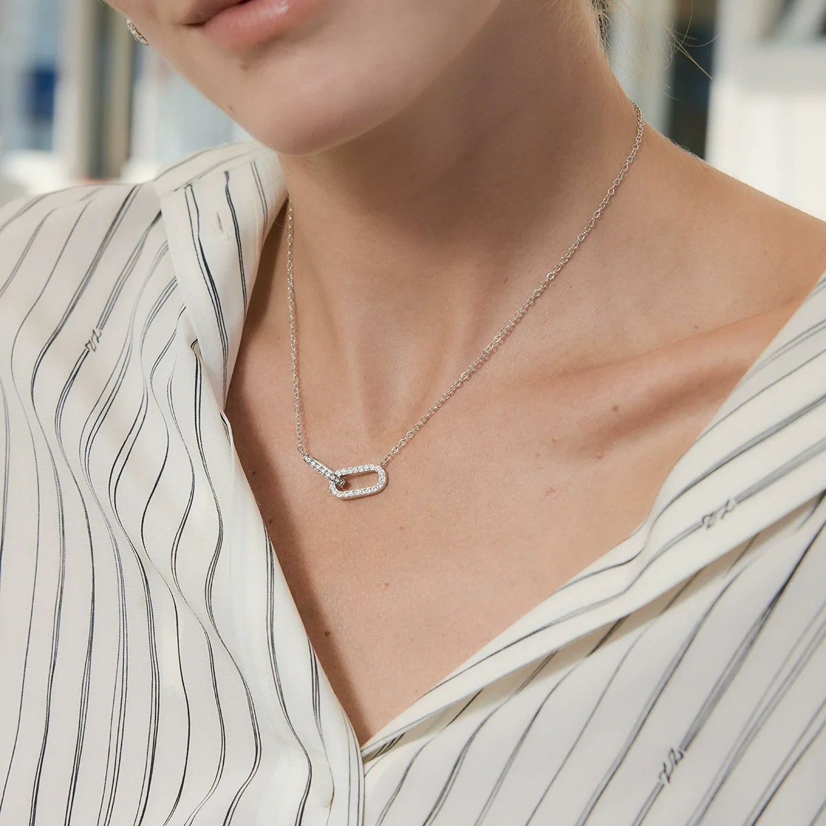Wholesale Women's Geometric Titanium Steel And Stainless Steel Electroplated Necklace Jewelry - Image 3