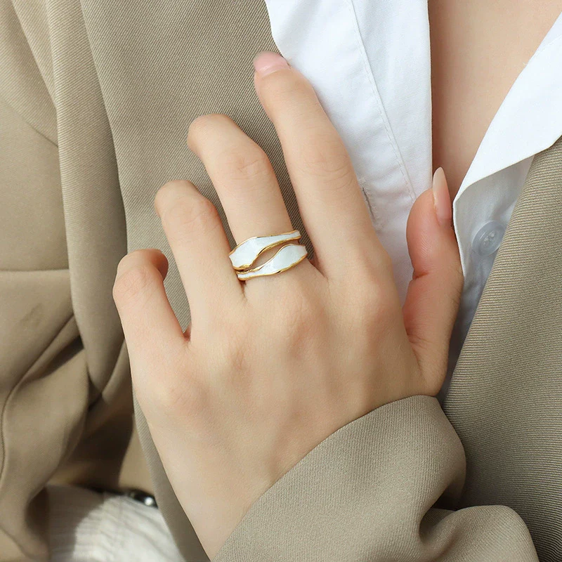 Wholesale Women's Geometric Titanium Steel Electroplated Irregular Opening Ring - Image 5