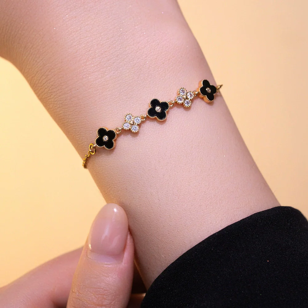 Wholesale Women's Gold Plated Geometric Titanium Steel And Copper Splicing Bracelet With Flower And Leaf Patterns - Image 8