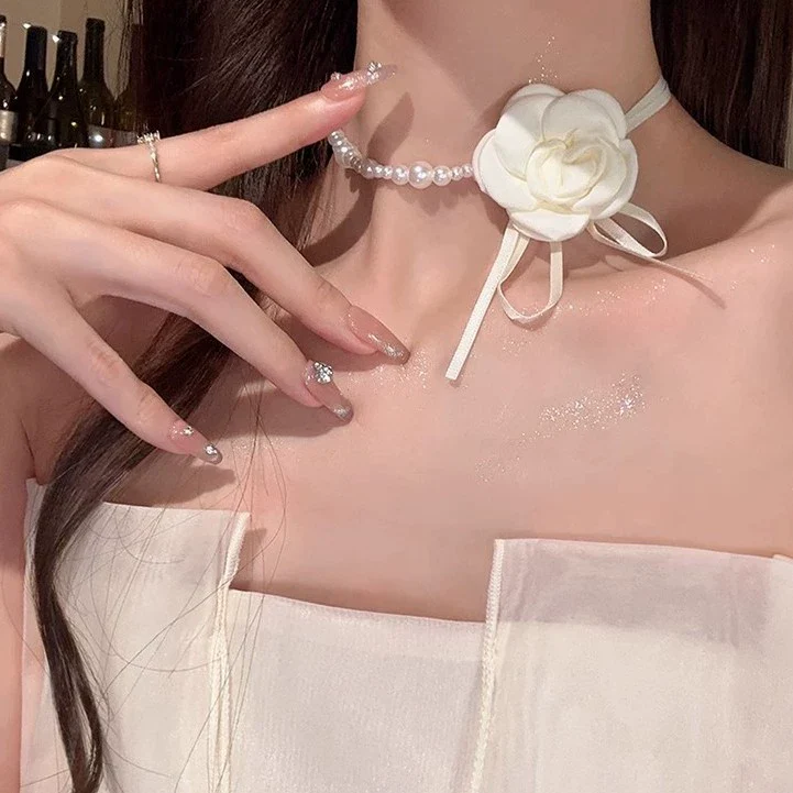 Wholesale Women's Handmade Flower Shaped Imitation Pearl And Alloy Choker Accessories - Image 2