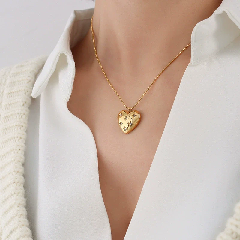 Wholesale Women's Heartshaped Diamondencrusted Ball Bead Chain Titanium Steel 18K Gold Plated Necklace Jewelry