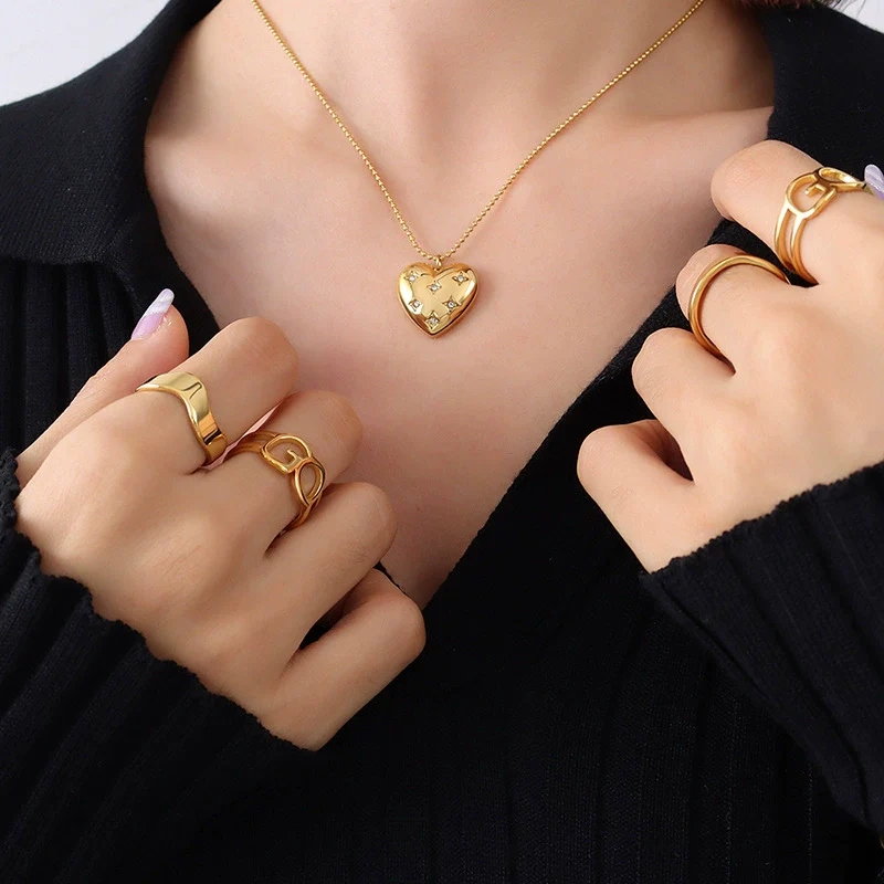 Wholesale Women's Heartshaped Diamondencrusted Ball Bead Chain Titanium Steel 18K Gold Plated Necklace Jewelry - Image 5