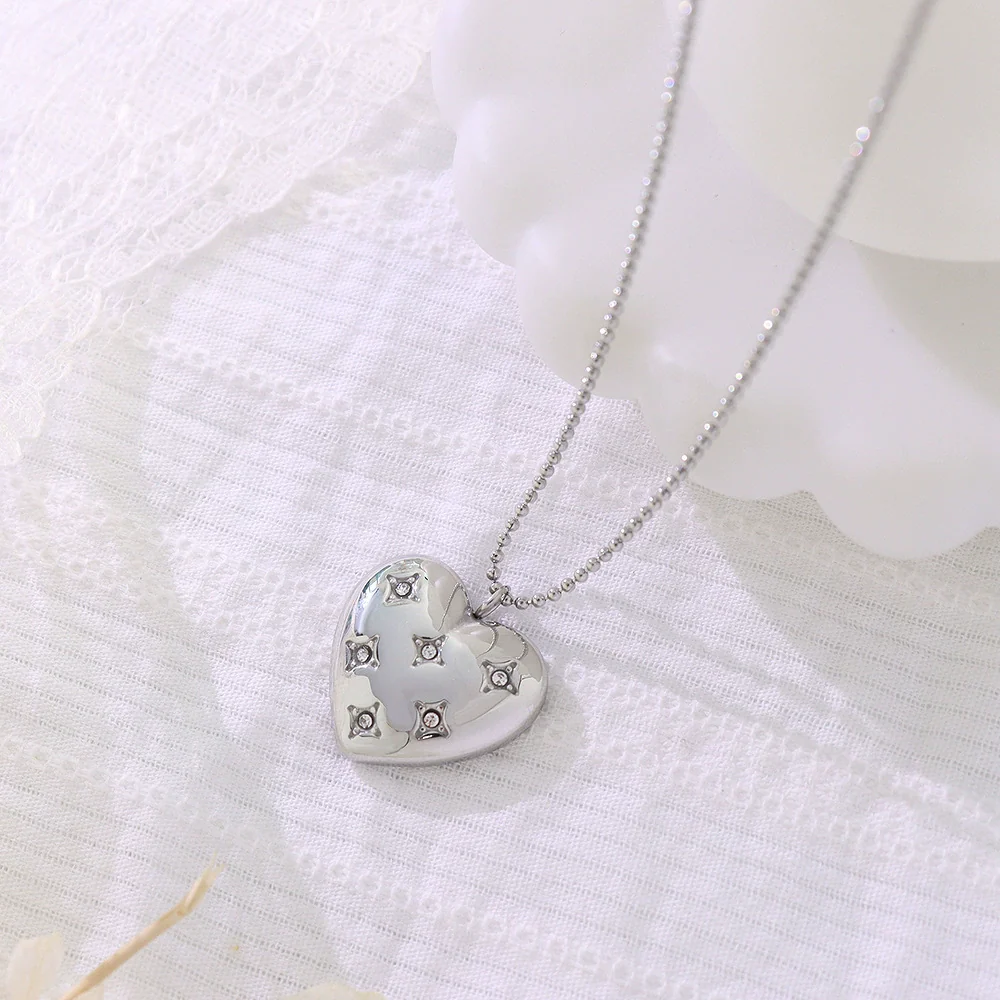 Wholesale Women's Heartshaped Diamondencrusted Ball Bead Chain Titanium Steel 18K Gold Plated Necklace Jewelry - Image 6