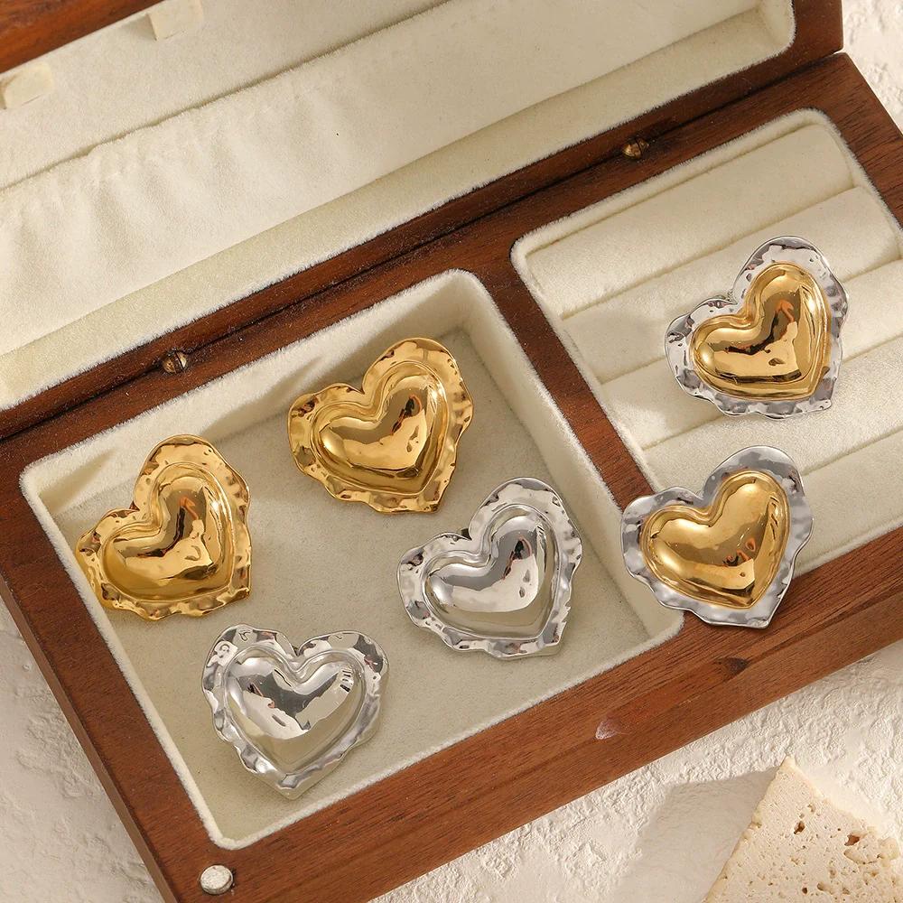 Wholesale Women's Heartshaped Stainless Steel Earrings With Pvd Furnace Vacuum Real Gold Plating - Image 2