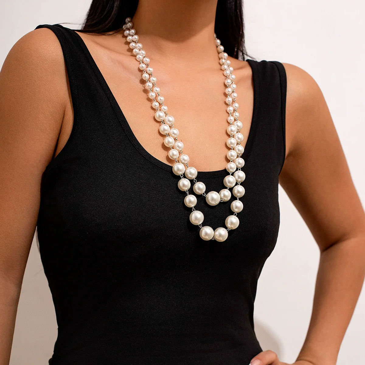 Wholesale Women's Highend Geometric Imitation Pearl Multilayer Stacked Necklace With Electroplating - Image 3