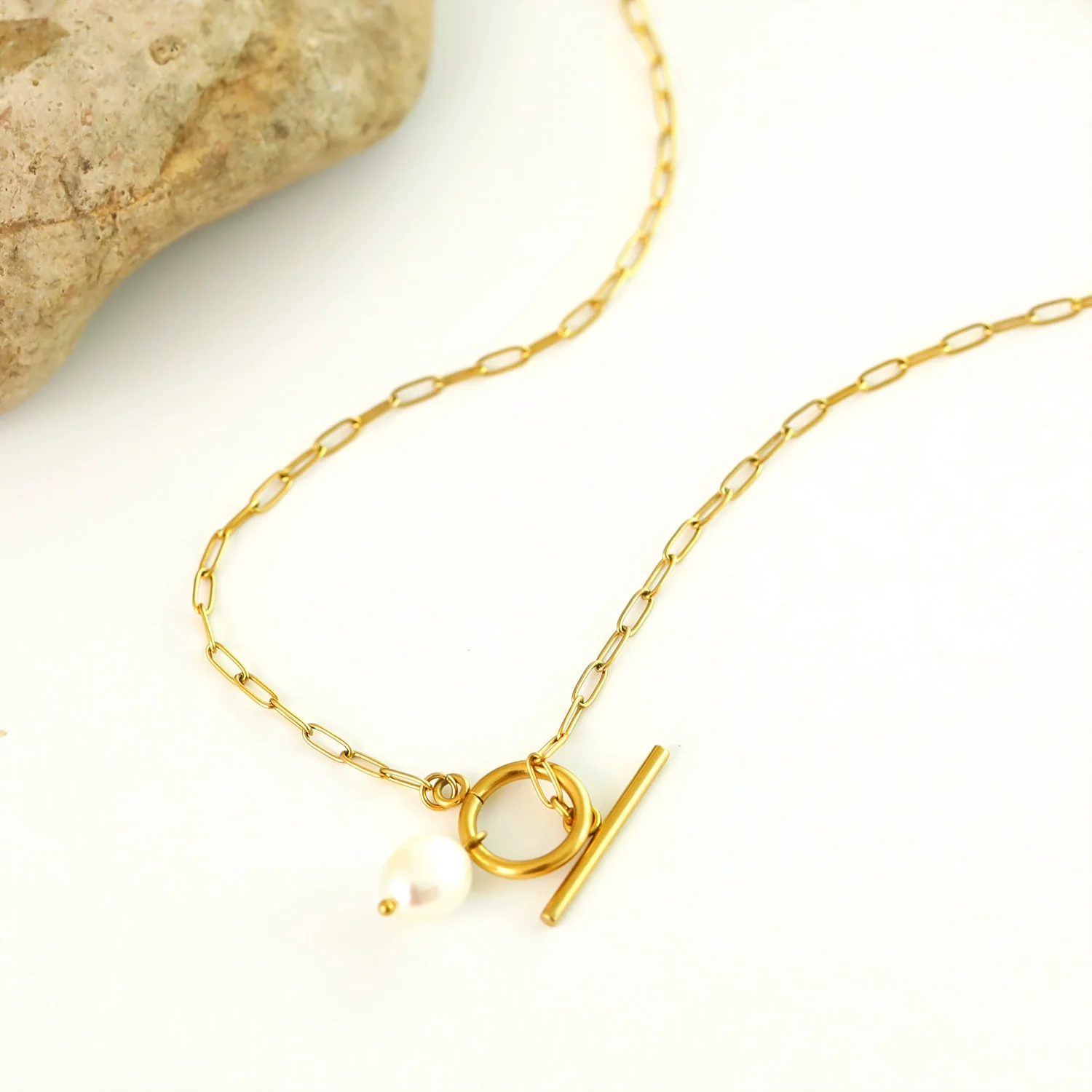 Wholesale Women's Hip Hop Stainless Steel Baroque Pearl Pendant Necklace With Geometric Pattern And Gold Plated Bamboo Chain - Image 2