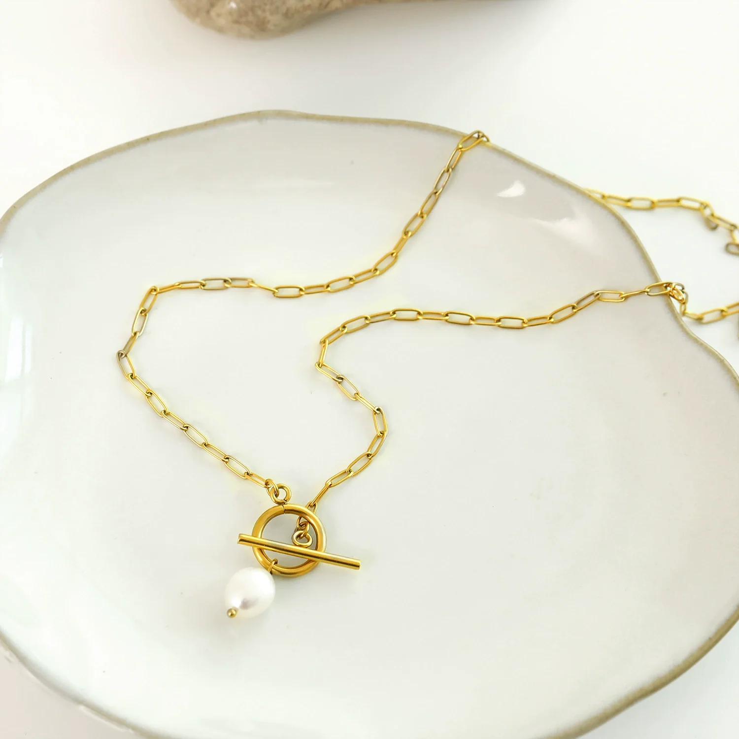 Wholesale Women's Hip Hop Stainless Steel Baroque Pearl Pendant Necklace With Geometric Pattern And Gold Plated Bamboo Chain - Image 3