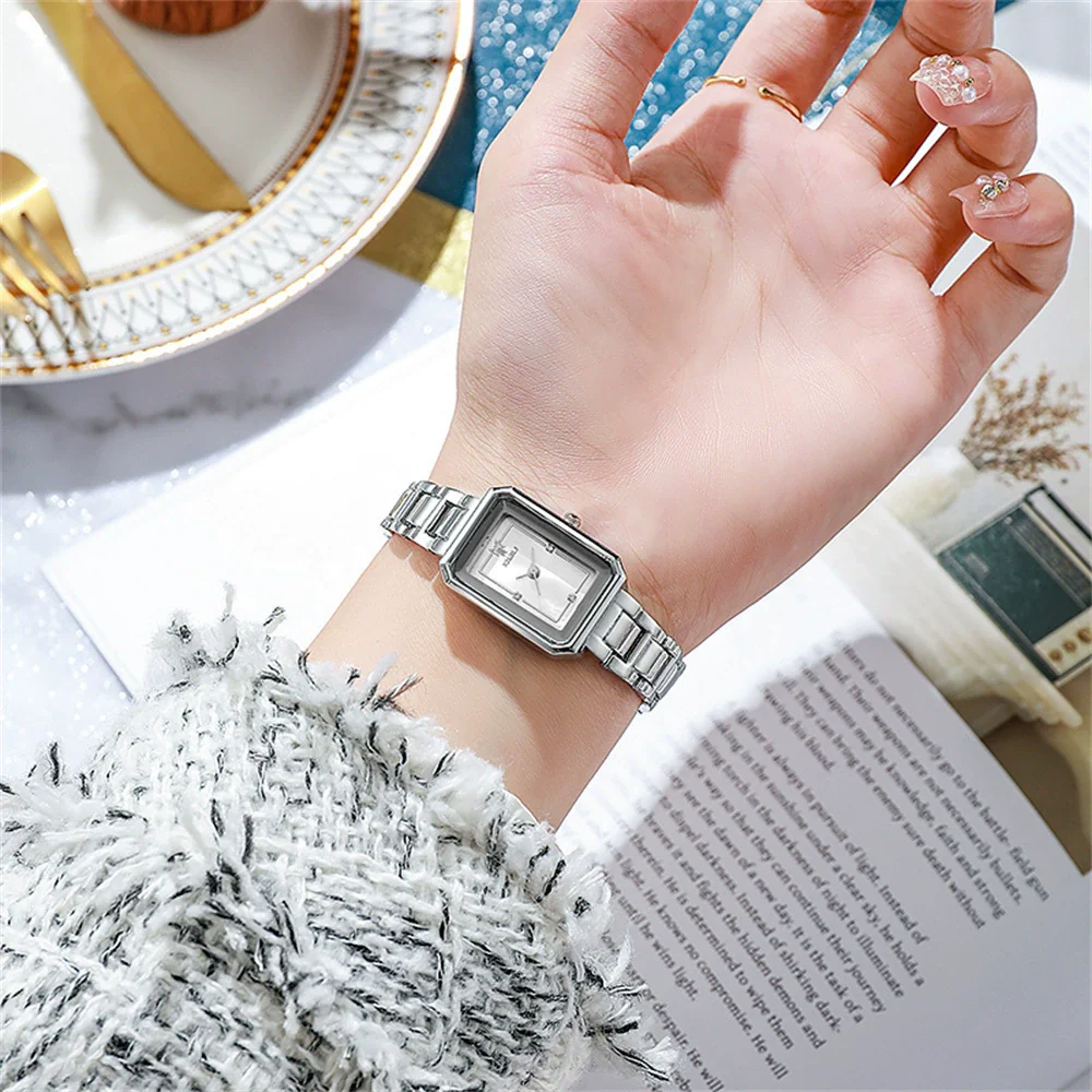 Wholesale Women's Leisure Quartz Watch Rectangle Alloy Case Stainless Steel Strap Waterproof - Image 2