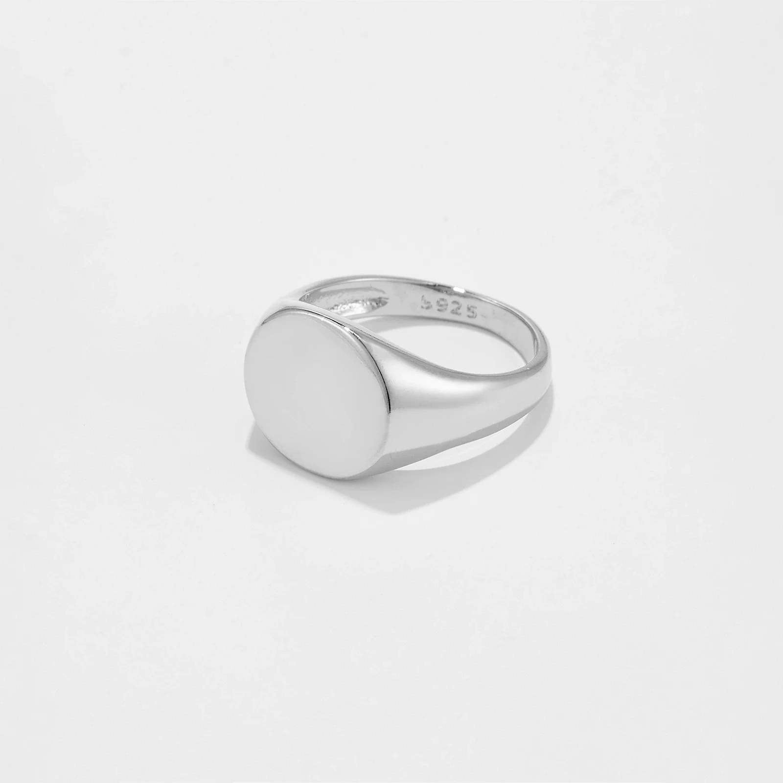 Wholesale Women's Light Luxury Copper Ring With Geometric Pattern And Electroplating Treatment - Image 3