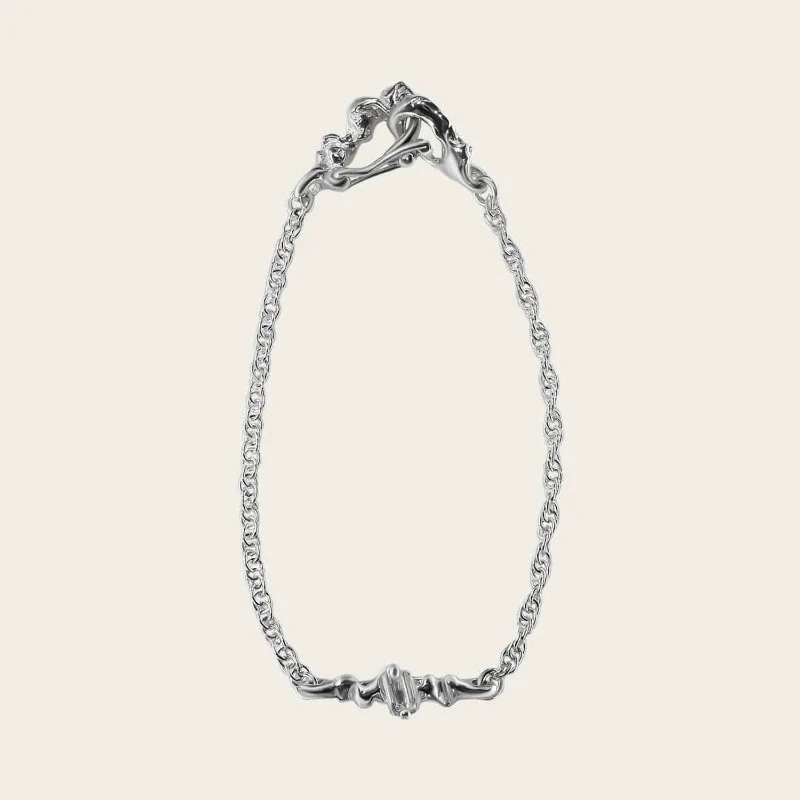 Wholesale Women's Light Luxury Electroplated Copper Bracelet With Zircon Pendant And Twist Chain Pattern - Image 4