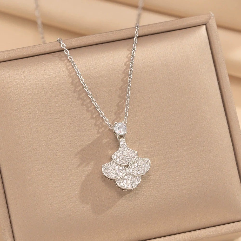 Wholesale Women's Light Luxury Fanshaped Copper And Zircon Clavicle Necklace With 18K Gold Plated Copper Pendant And Titanium Steel Cross Chain - Image 3