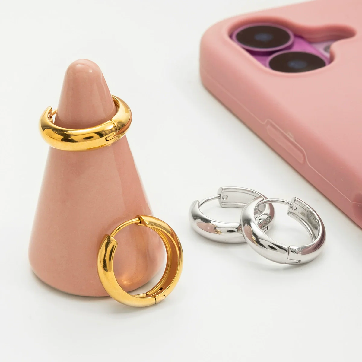 Wholesale Women's Light Luxury Geometric 18K Gold Electroplated Stainless Steel Earrings - Image 4