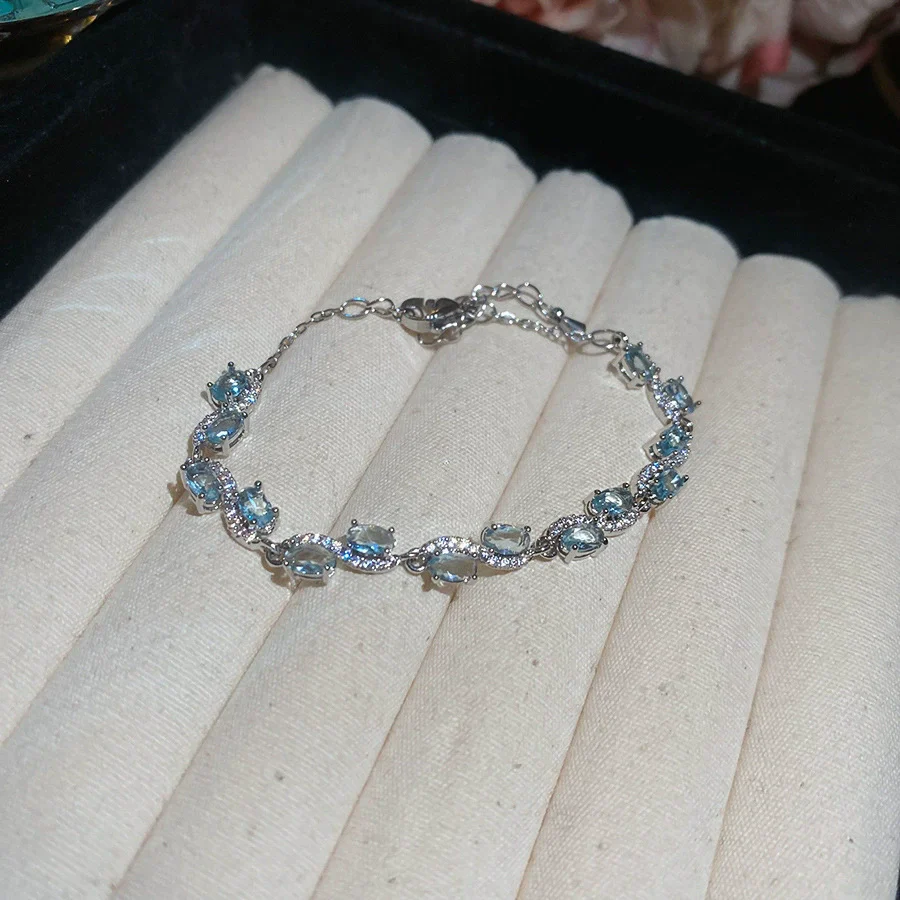 Wholesale Women's Light Luxury Geometric Copper Plastic Zircon Bracelet - Image 11