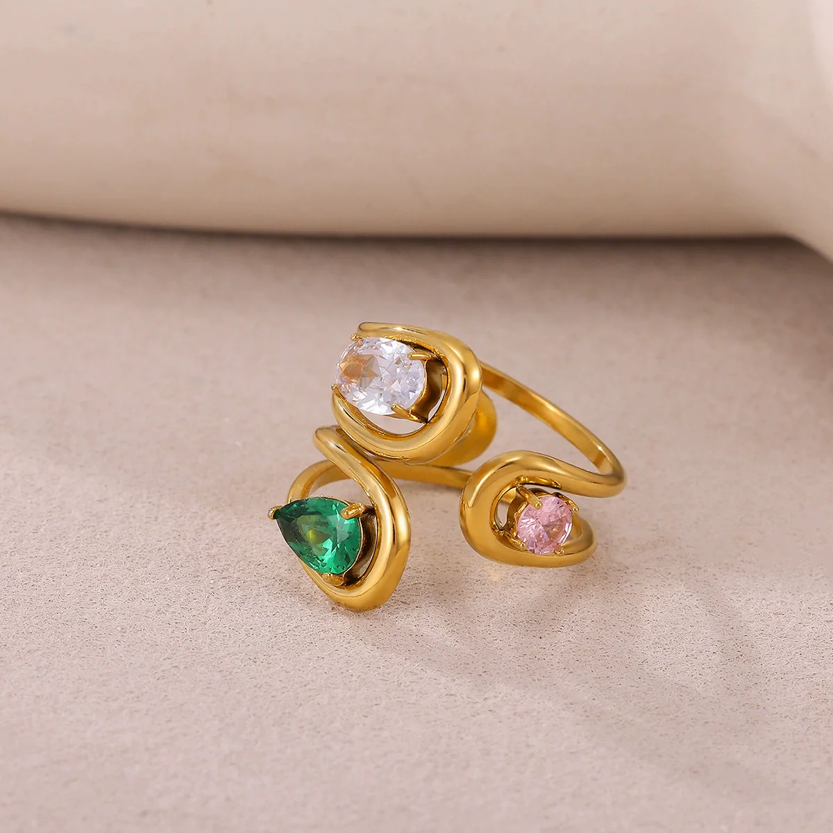 Wholesale Women's Light Luxury Geometric Fruit Pattern Inlaid With Gold Stainless Steel Goldplated Ring Accessories - Image 4