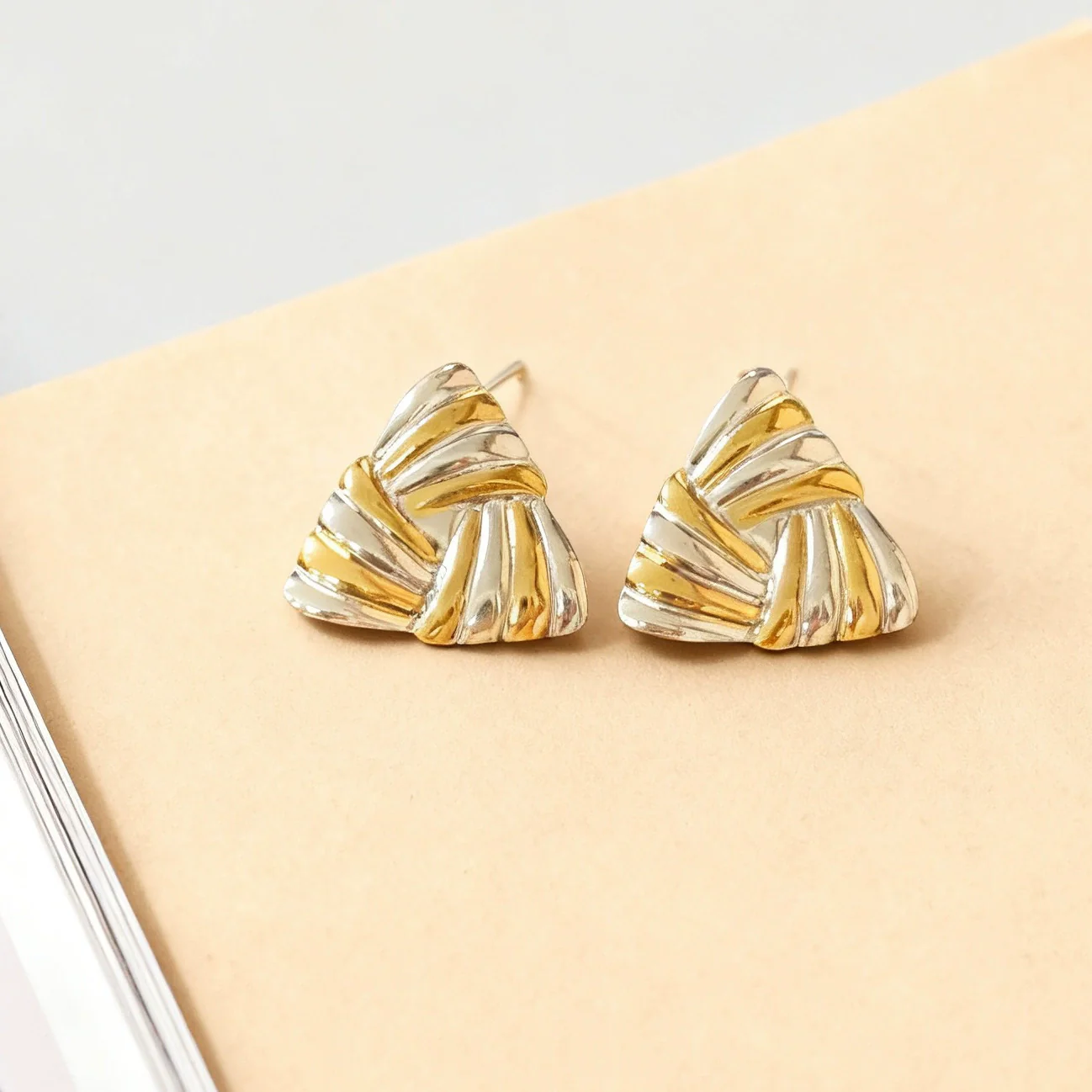 Wholesale Women's Light Luxury Geometric Gold Electroplated Stainless Steel Earrings - Image 4