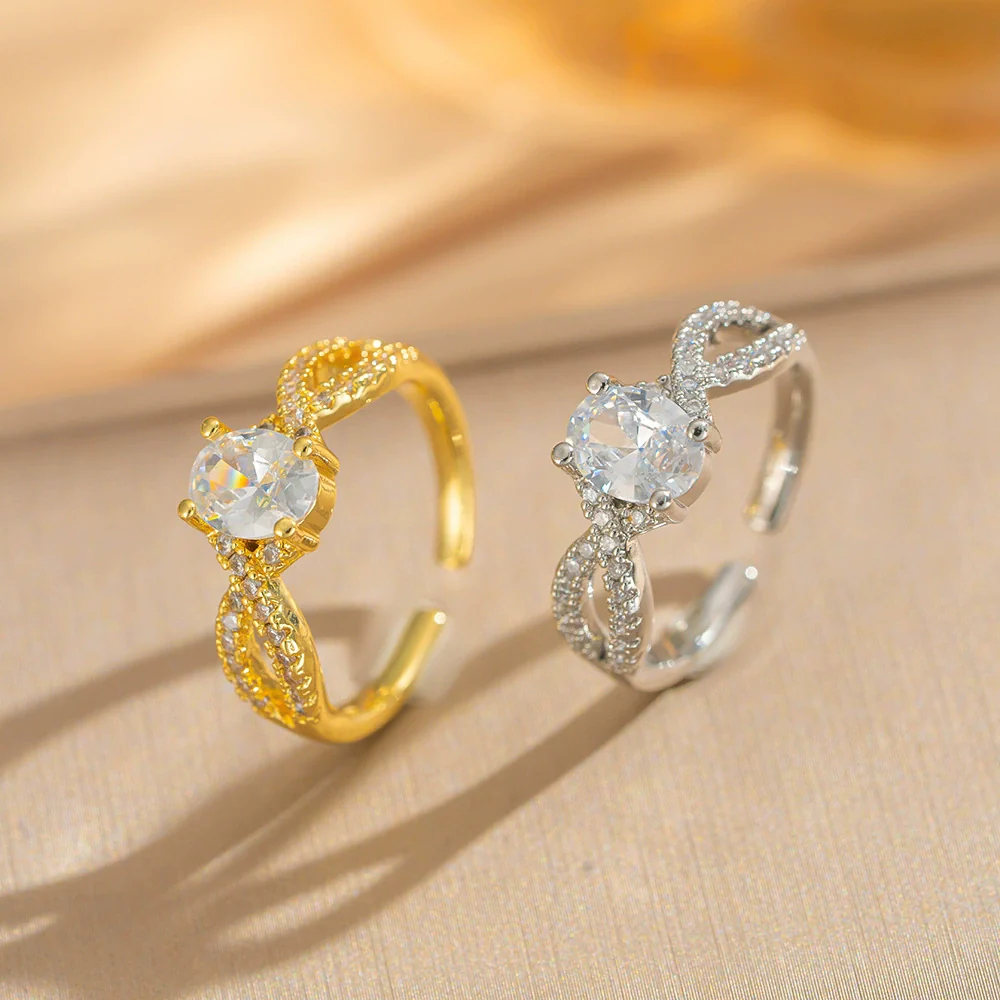 Wholesale Women's Light Luxury Geometric Gold Plated Copper Bowknot Ring With Diamonds
