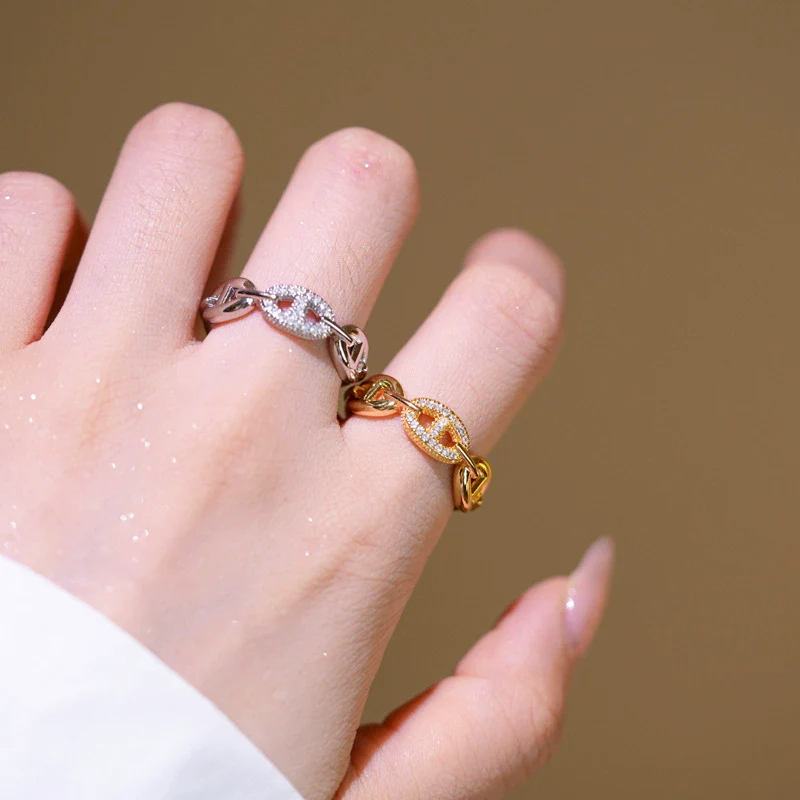 Wholesale Women's Light Luxury Geometric Gold Plated Copper Open Index Finger Ring With Electroplating Design