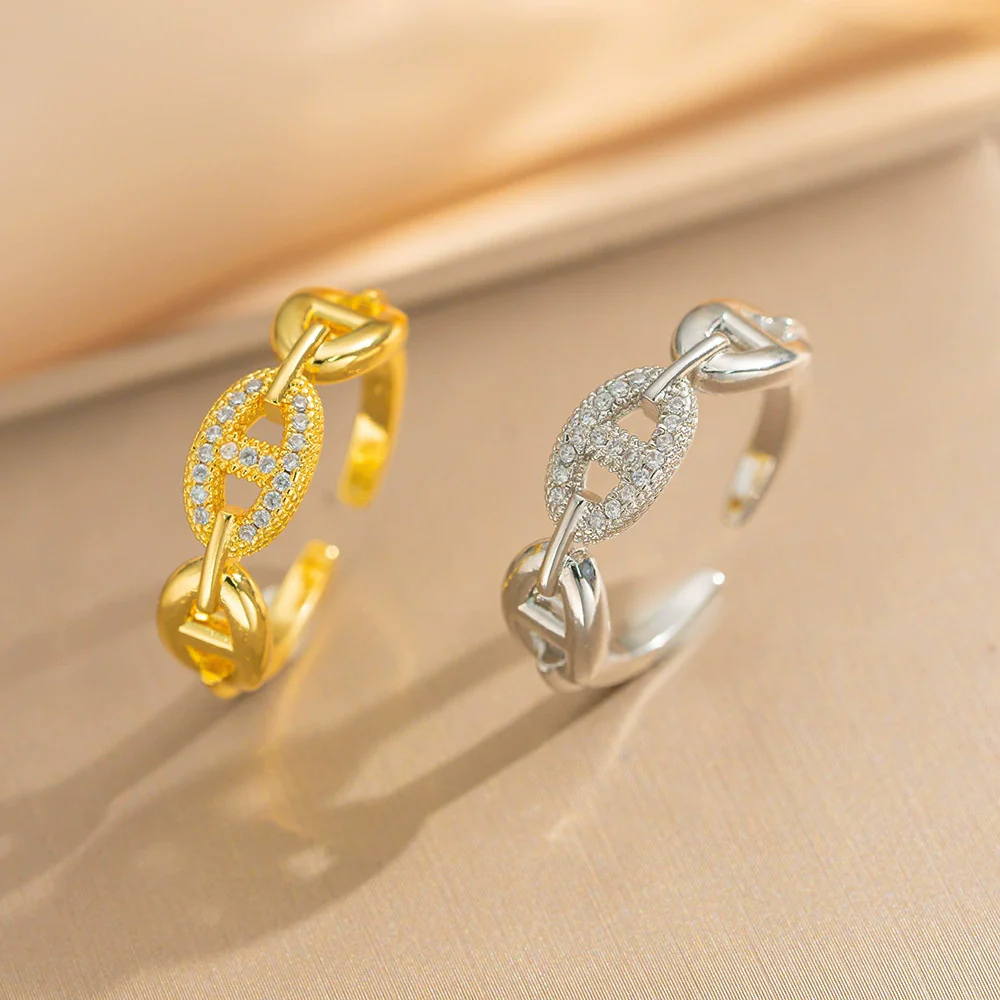 Wholesale Women's Light Luxury Geometric Gold Plated Copper Open Index Finger Ring With Electroplating Design - Image 4