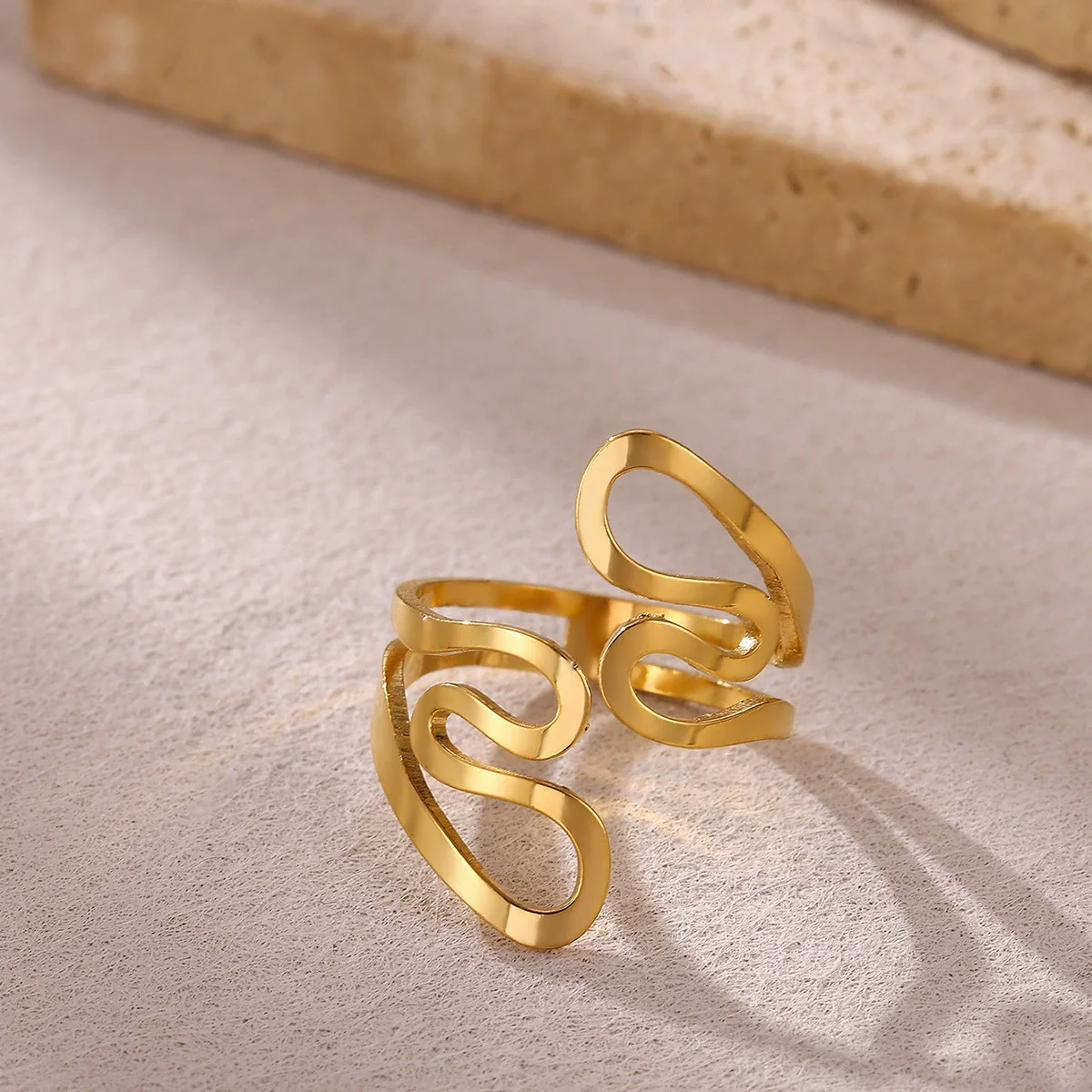 Wholesale Women's Light Luxury Geometric Lines Inlaid With Gold Stainless Steel Open Ring Hand Jewelry - Image 4
