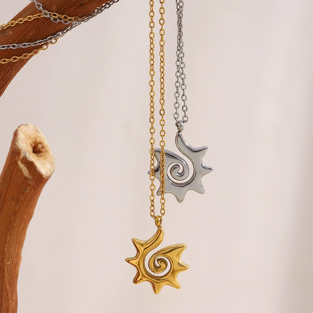 Wholesale Women's Light Luxury Minimalist Geometric Stainless Steel 18K Gold Plated Pendant Necklace - Image 3