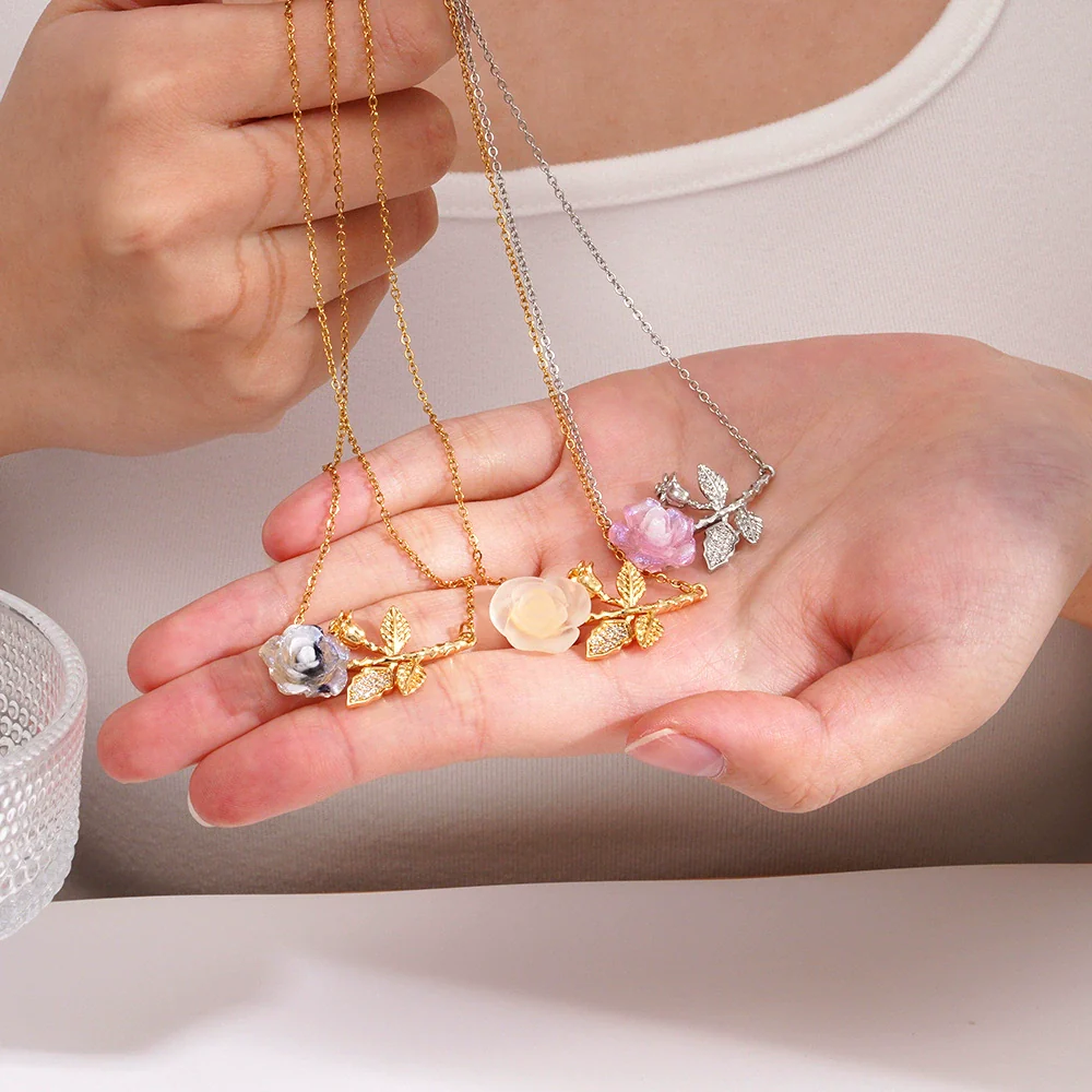 Wholesale Women's Light Luxury Rose Flower Pendant Necklace Copper Electroplating Mixed Gemstone Setting O Chain Jewelry - Image 3
