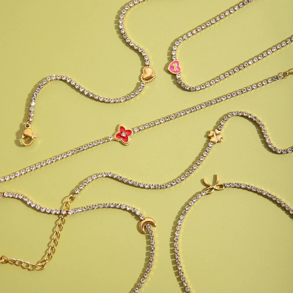 Wholesale Women's Light Luxury Style Electroplated Stainless Steel Flowershaped Drill Chain Bracelet Jewelry - Image 3
