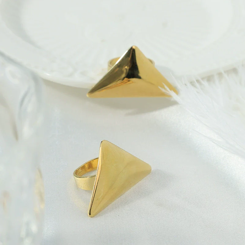 Wholesale Women's Light Luxury Style Stainless Steel Geometric Asymmetrical Triangle Open Ring With Electroplating