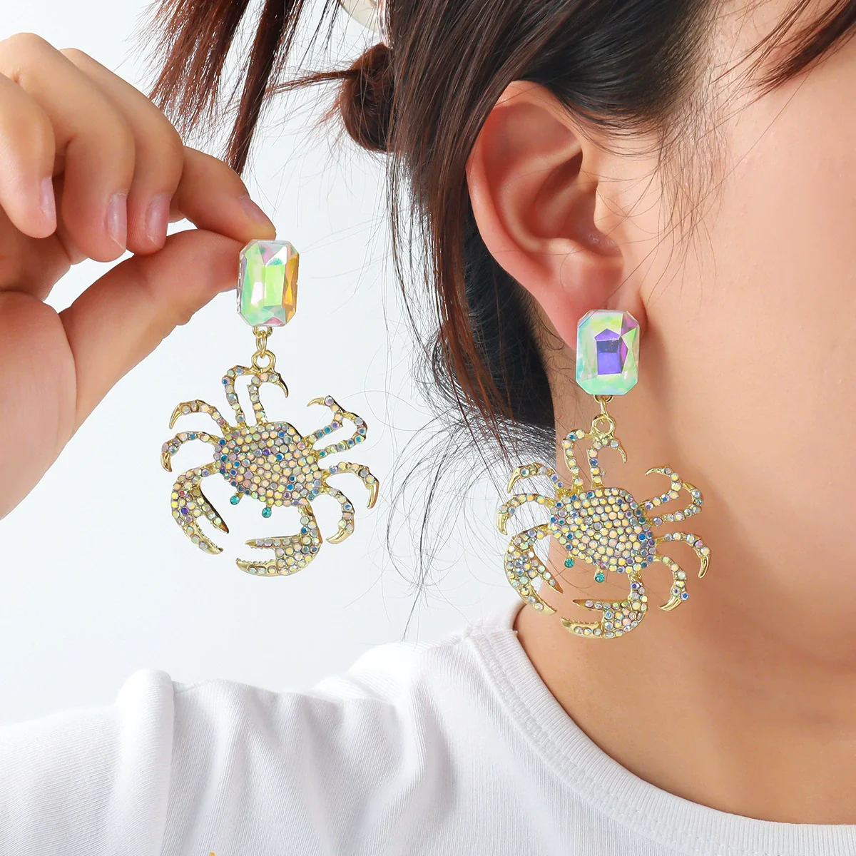 Wholesale Women's Light Luxury Zinc Alloy Animal Crab Geometric Diamond Earrings - Image 2