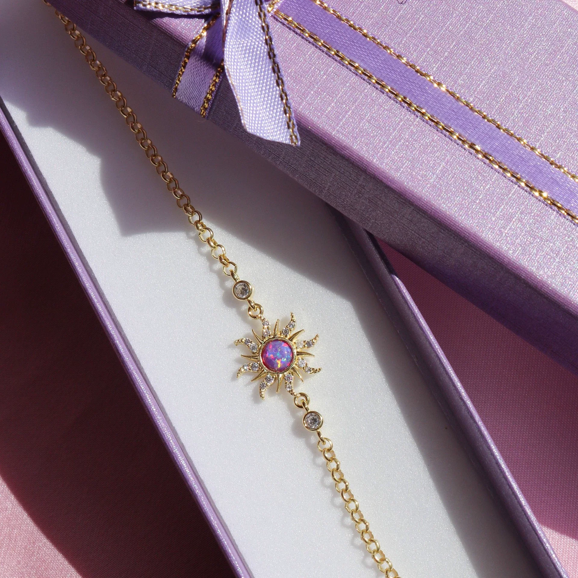 Wholesale Women's Literature And Art Style Copper Necklace With Geometric Zircon Pendant And Diamond Treatment - Image 10