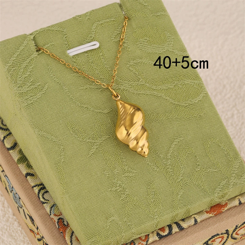 Wholesale Women's Minimalist Geometric Stainless Steel 18K Gold Electroplated Conch Hollow Twist Necklace With Cross Chain - Image 4
